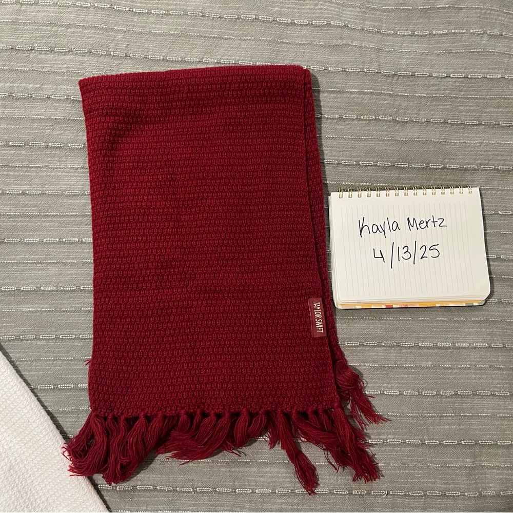Taylor Swift all too well scarf